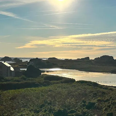 Holiday home Small House With Sea View *